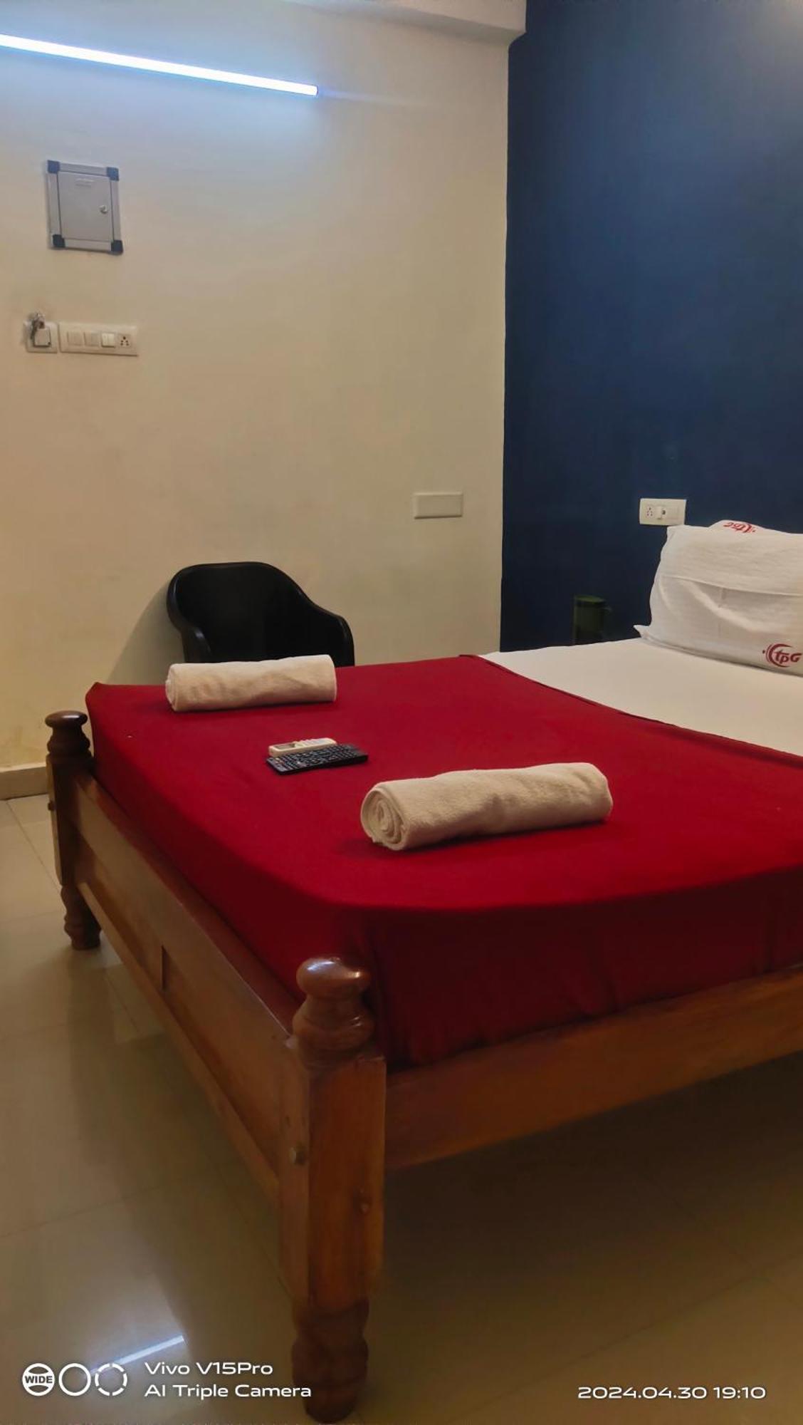 Sk Galaxy Hotel 2*