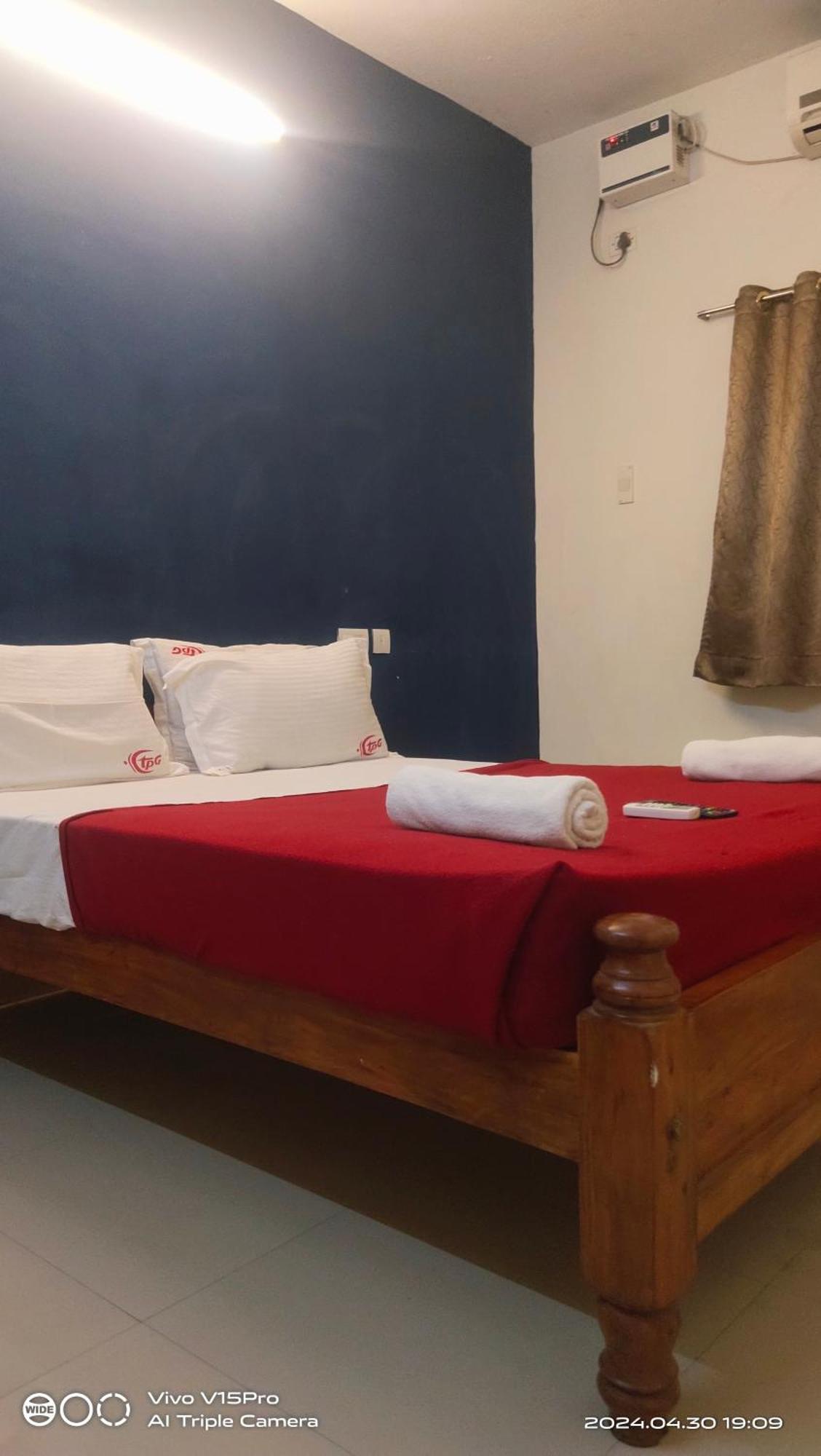 Sk Galaxy Hotel